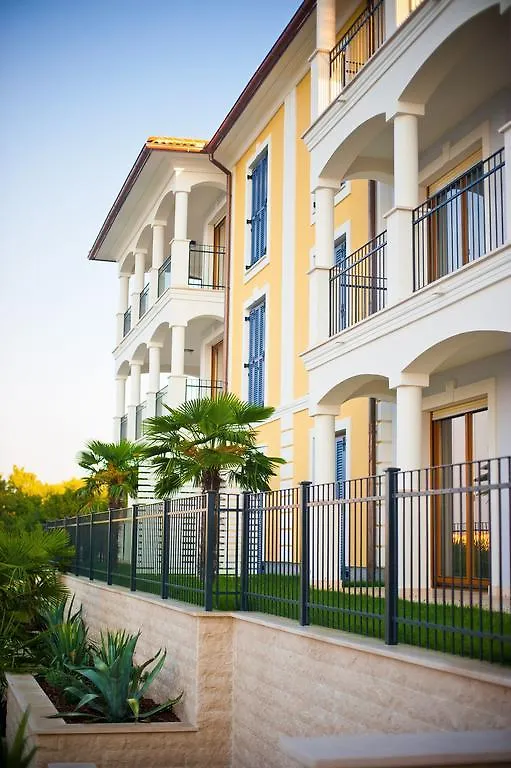 Apartments Poville Residence Povile