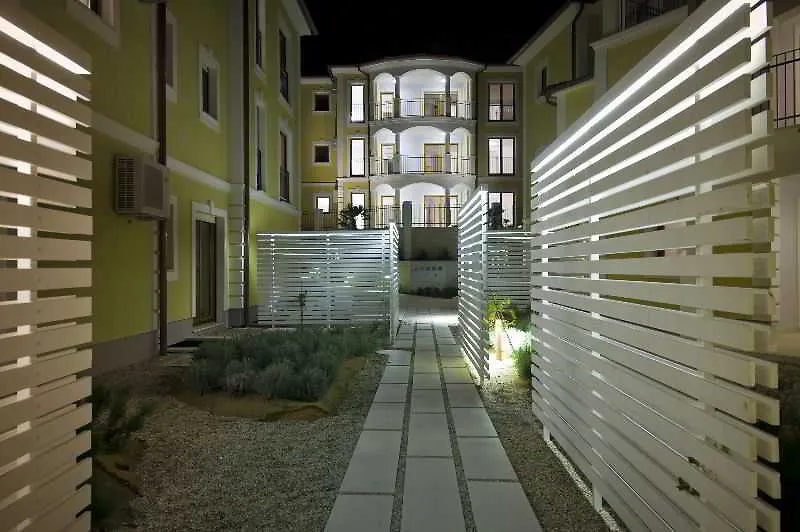 Apartments Poville Residence Povile 0*,
